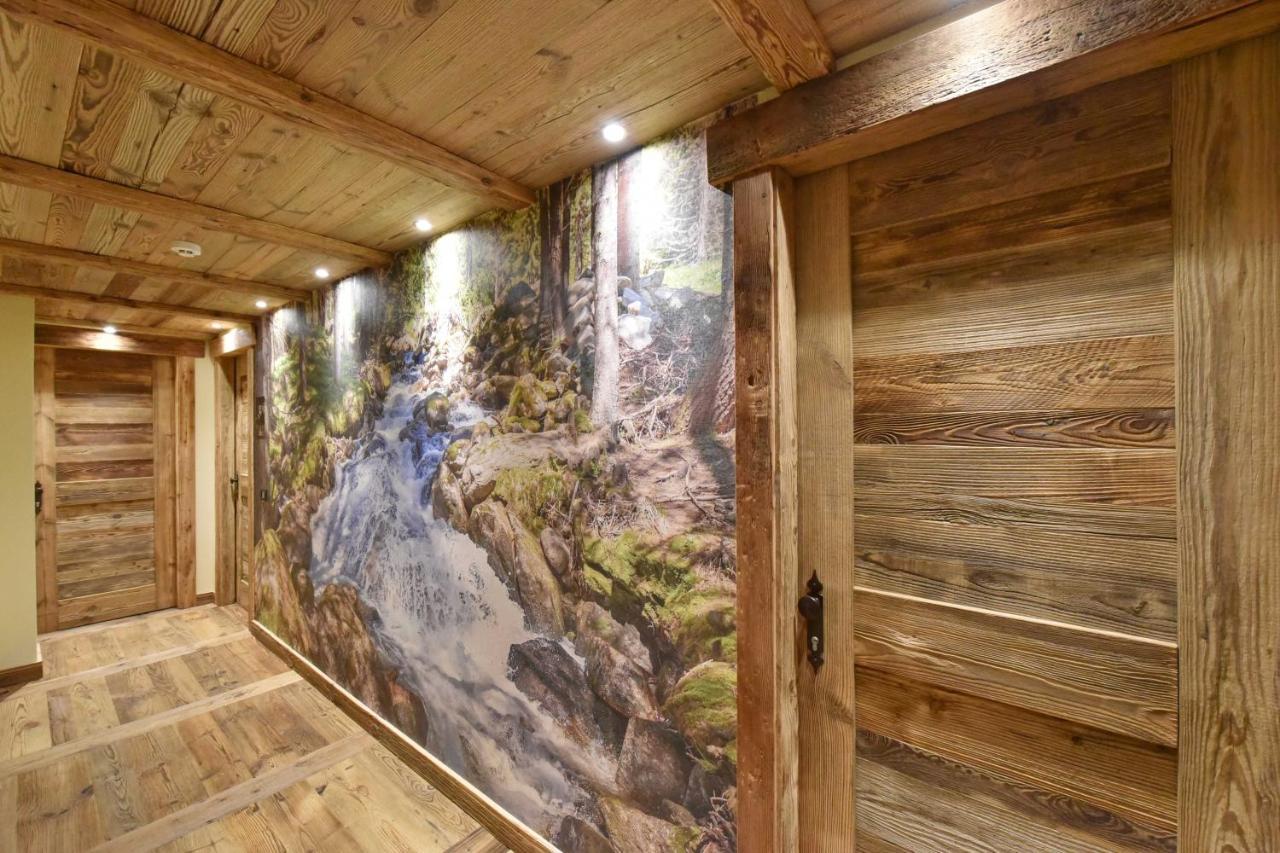 Hotel La Rouja Champoluc Exterior foto